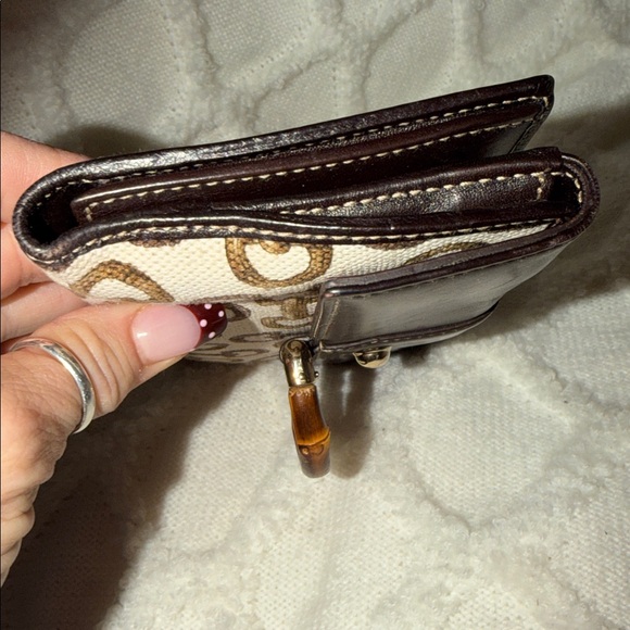 ⭐️Vintage Gucci Horse-bit Canvas Bamboo D-Ring Wallet⭐️ - Picture 7 of 13